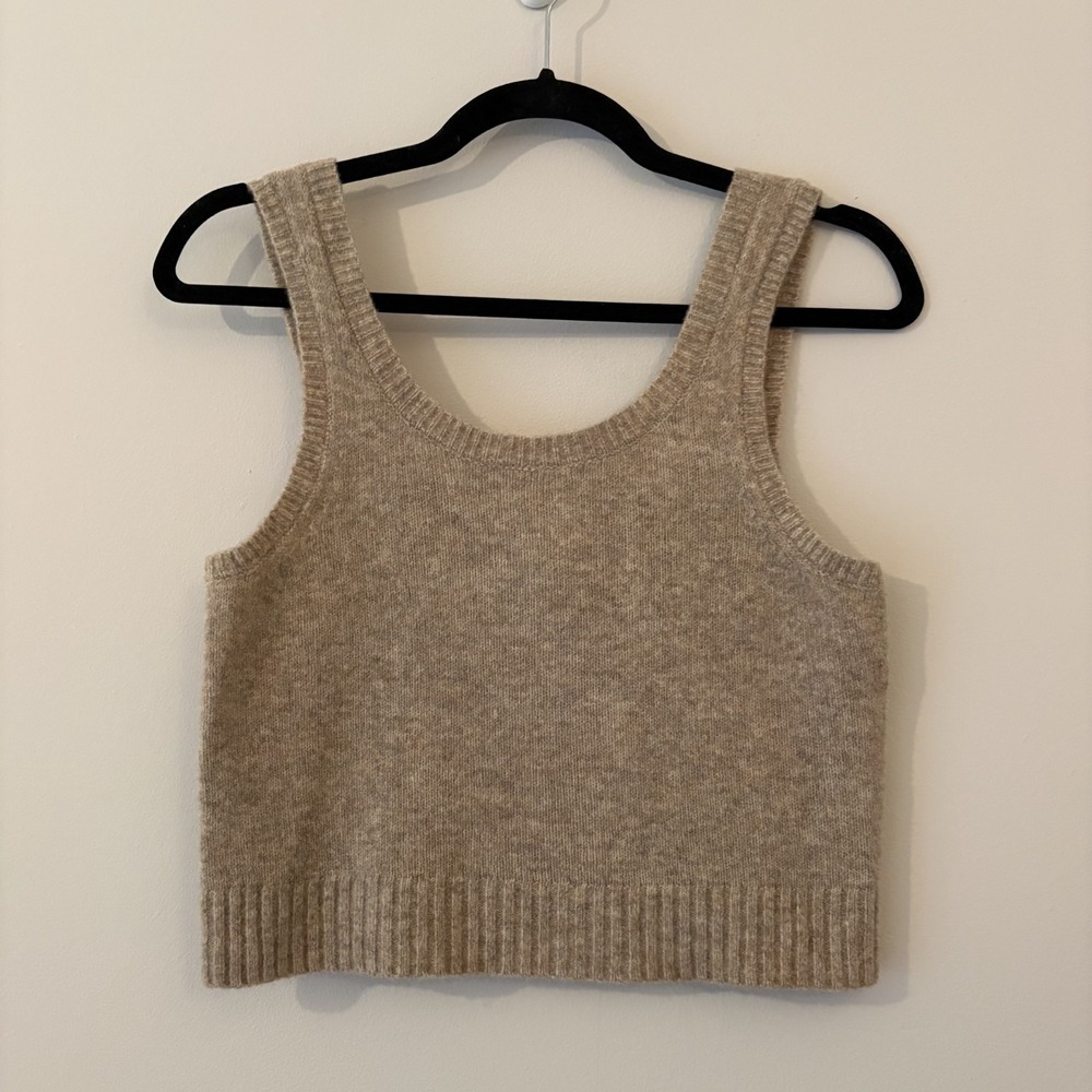 Natural Life Wool Blend Knit Crop Tank Top Oatmeal Sz M Quiet Luxury Basic Boxy